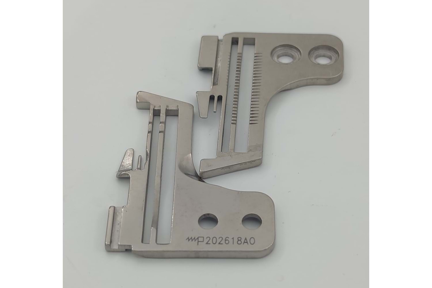 PEGASUS OV. 4 İPLİK KISTIRMA PLAKA - 2 KANALLI